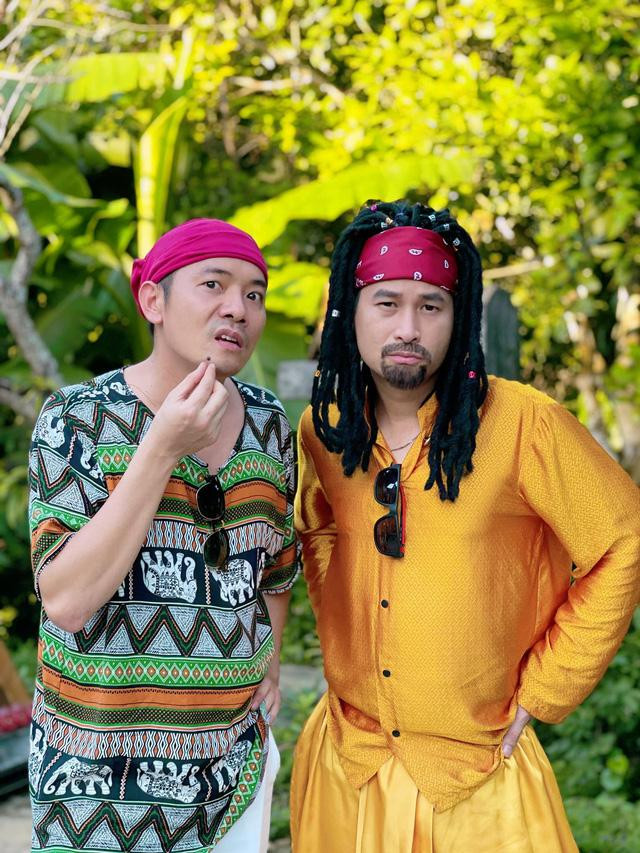 Cặp diễn viên Anh Đức (Mộc) và Việt Bắc (Nô) trong "Mùa hoa tìm lại" mang đến nhiều tiếng cười cho khán giả.