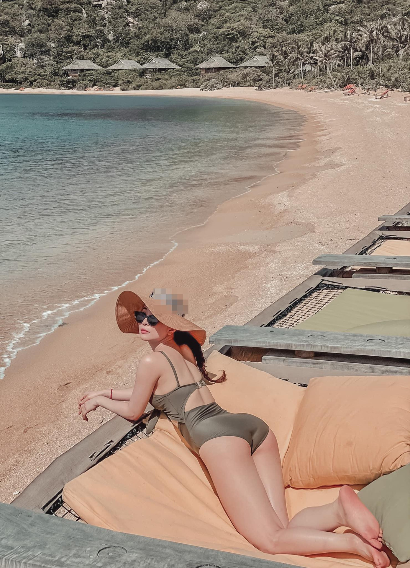 Đây là kết quả sau quá trình khổ luyện với đủ các môn thể thao như yoga, gym, múa... của Quỳnh Nga.