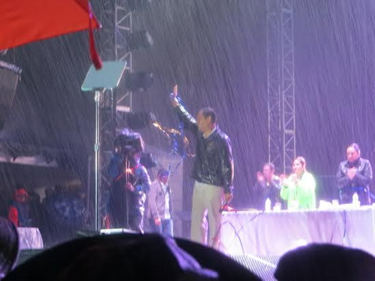 Tổng thống Ecuador Rafael Correa phát biểu nồng nhiệt