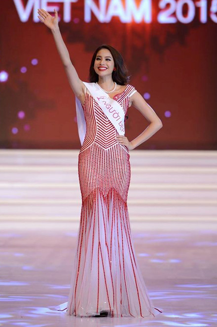 Phạm Thị Hương đăng quang Hoa hậu Hoàn vũ Việt Nam 2015 ảnh 1