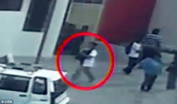 Đáng sợ, đóng giả nữ y tá đánh cắp con riêng của "bồ" ảnh 1