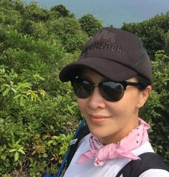 Ngỡ ngàng mặt mộc của ‘nữ hoàng màn ảnh’ Lưu Gia Linh ảnh 7