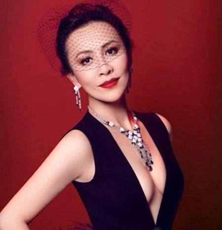 Ngỡ ngàng mặt mộc của ‘nữ hoàng màn ảnh’ Lưu Gia Linh ảnh 8