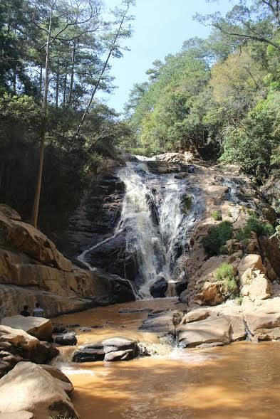 Du khách nước ngoài tử nạn cùng hướng dẫn viên tại thác Hang Cọp ảnh 1