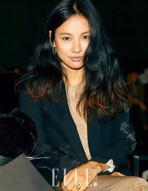 'Nữ hoàng Kpop' Lee Hyori tái xuất quá đỗi gợi cảm ảnh 9
