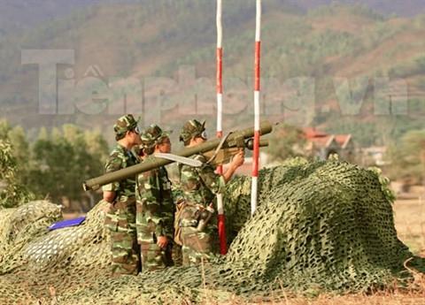 Phân đội "Nỏ thần' Strela-2M diễn tập bắn đạn thật. Phân đội