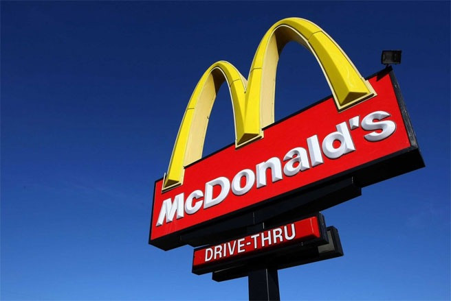 7. McDonald's Giá trị thương hiệu: 42 tỷ USD Xếp hạng năm 2012: 7 Thay đổi giá trị thương hiệu: +5%. 7. McDonald's Giá trị thương hiệu: 42 tỷ USD Xếp hạng năm 2012: 7 Thay đổi giá trị thương hiệu: +5%