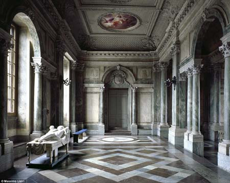 Một căn phòng rộng trong cung điện hoàng gia Stockholm