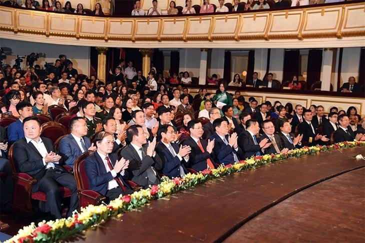 Các đại biểu dự Lễ trao Giải thưởng toàn quốc về thông tin đối ngoại lần thứ VIII. Các đại biểu dự Lễ trao Giải thưởng toàn quốc về thông tin đối ngoại lần thứ VIII.