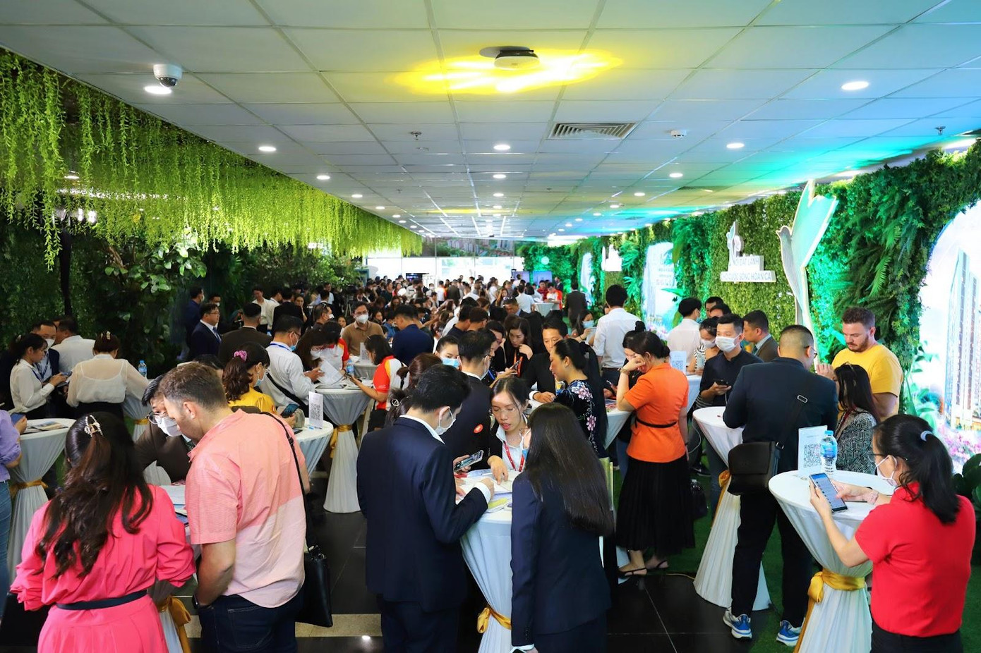 Trong đợt mở bán tháng 9, Essensia Sky được thị trường đón nhận và hấp thụ toàn bộ số căn hộ ở tháp đầu tiên.