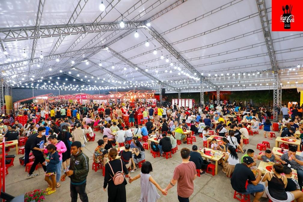 Lễ hội thu hút hơn 30.000 người tham gia, khoảng 36.000 lượt tương tác trực tuyến tại TP. Hồ Chí Minh trong 2 ngày diễn ra Lễ hội thu hút hơn 30.000 người tham gia, khoảng 36.000 lượt tương tác trực tuyến tại TP. Hồ Chí Minh trong 2 ngày diễn ra