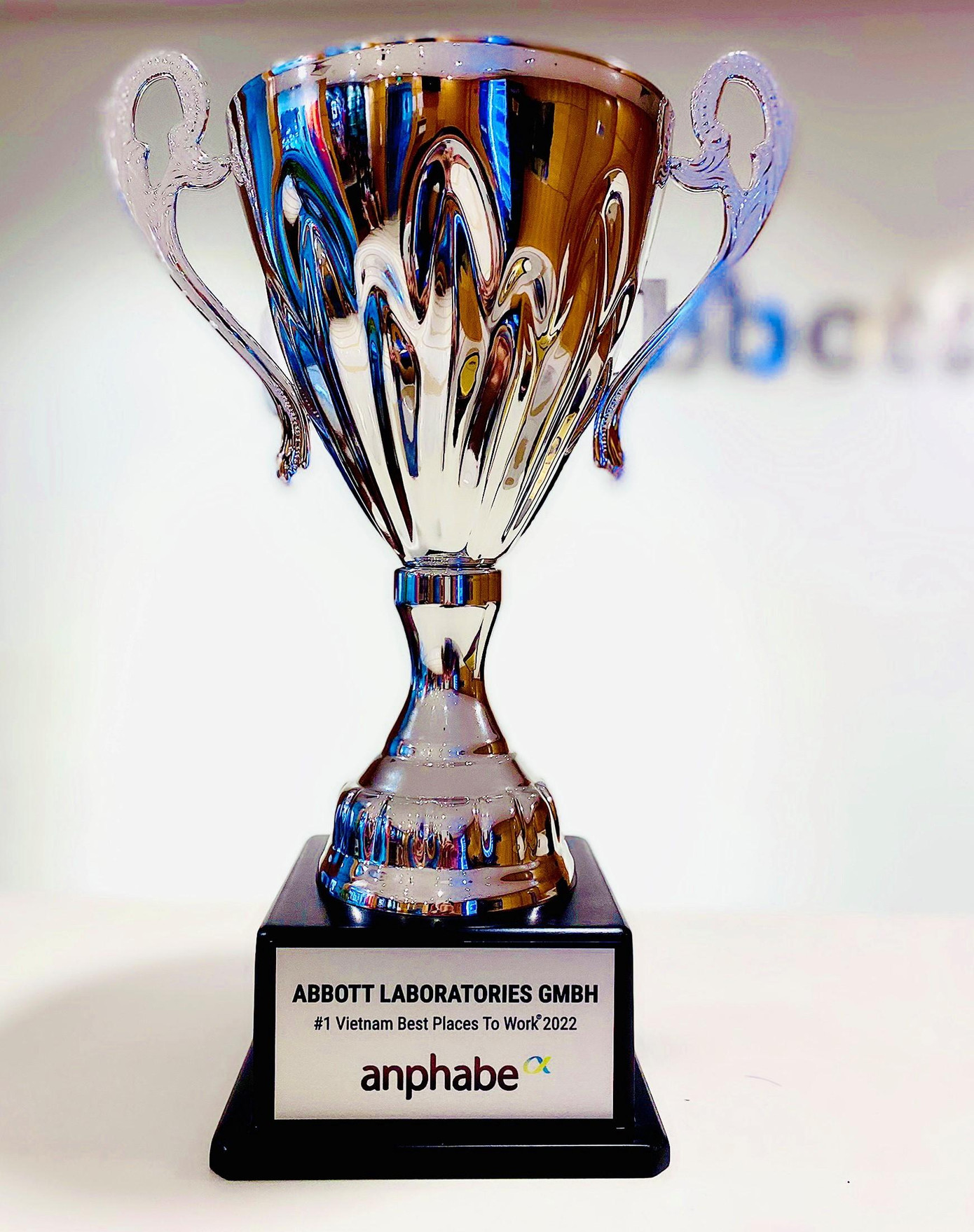 Abbott được vinh danh là Nơi làm việc tốt nhất Việt Nam năm 2022