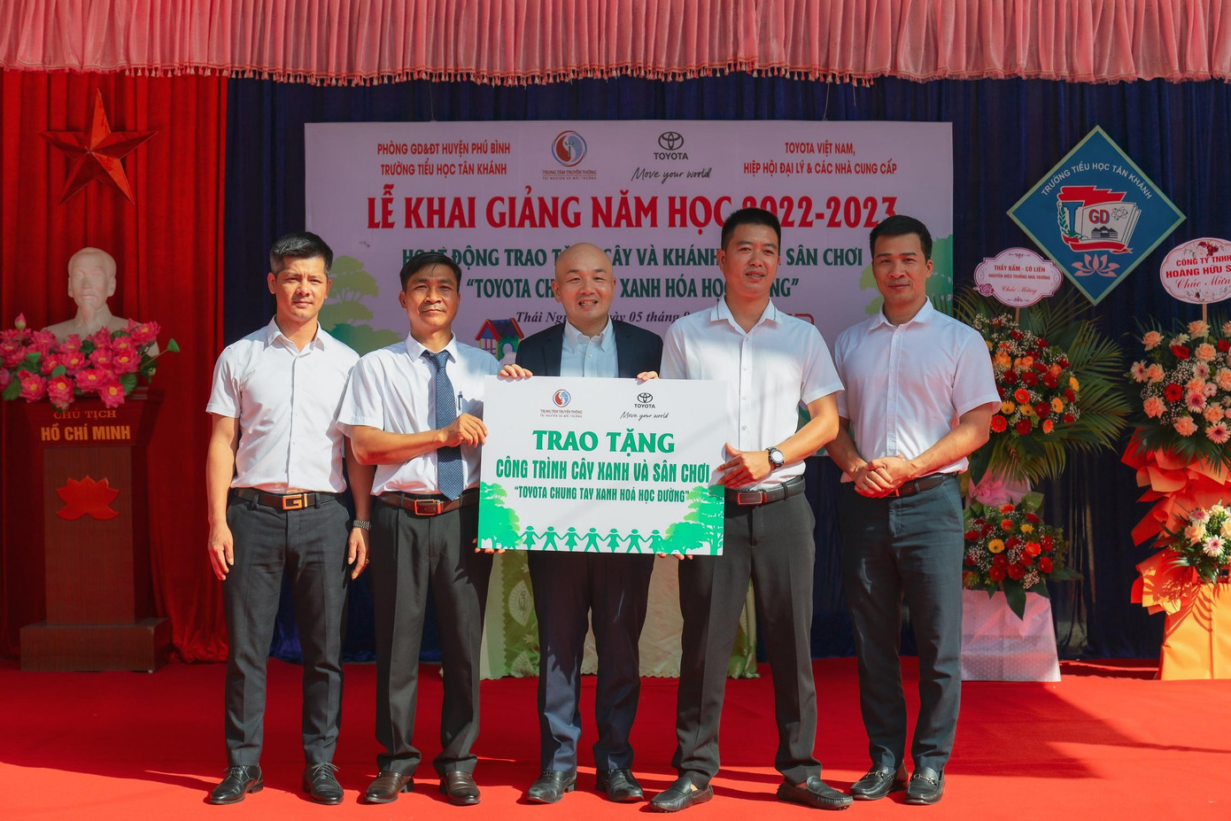 Phát động chương trình “Toyota chung tay xanh hóa học đường” 2022 Phát động chương trình “Toyota chung tay xanh hóa học đường” 2022