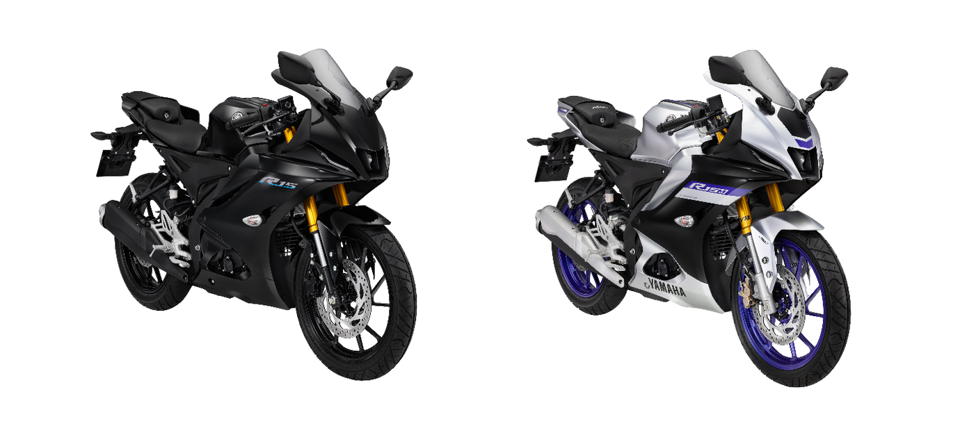Xe R15 (trái) và R15M (phải)