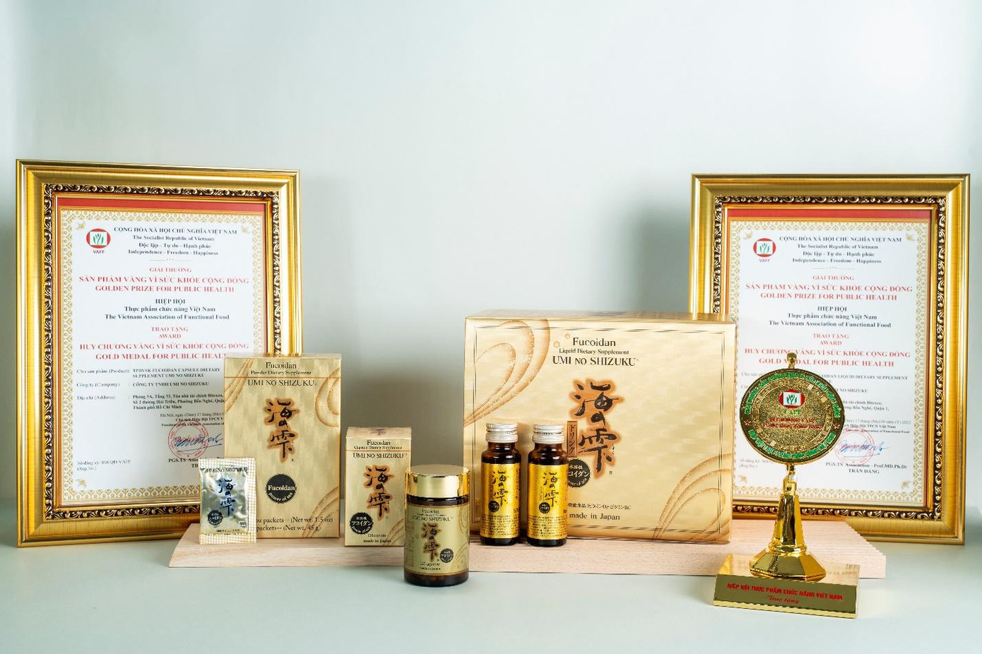 Sản phẩm TPBVSK Fucoidan Umi No Shizuku đạtHuy chương Vàng vì sức khỏe cộng đồng tại giải thưởng “Sản phẩm vàng vì sức khỏe cộng đồng 2022”