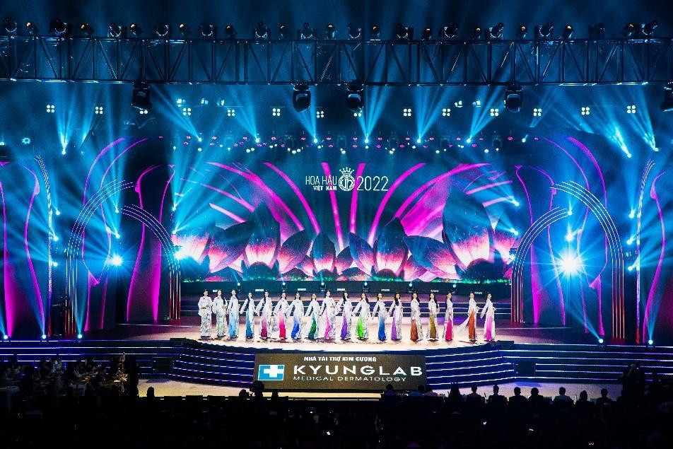 Thí sinh trong các bộ sưu tập của NTK