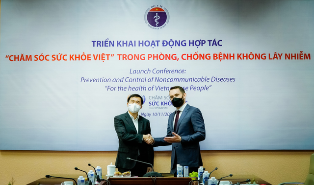 Cung cấp kiến thức phòng chống đột quỵ miễn phí cho cộng đồng là hoạt động thuộc chương trình Chăm sóc sức khỏe Việt