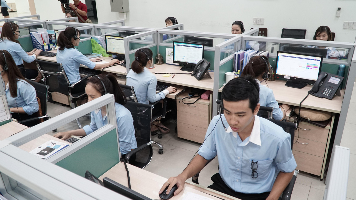 EVNSPC cung cấp 100% các dịch vụ điện theo phương thức giao dịch điện tử EVNSPC cung cấp 100% các dịch vụ điện theo phương thức giao dịch điện tử