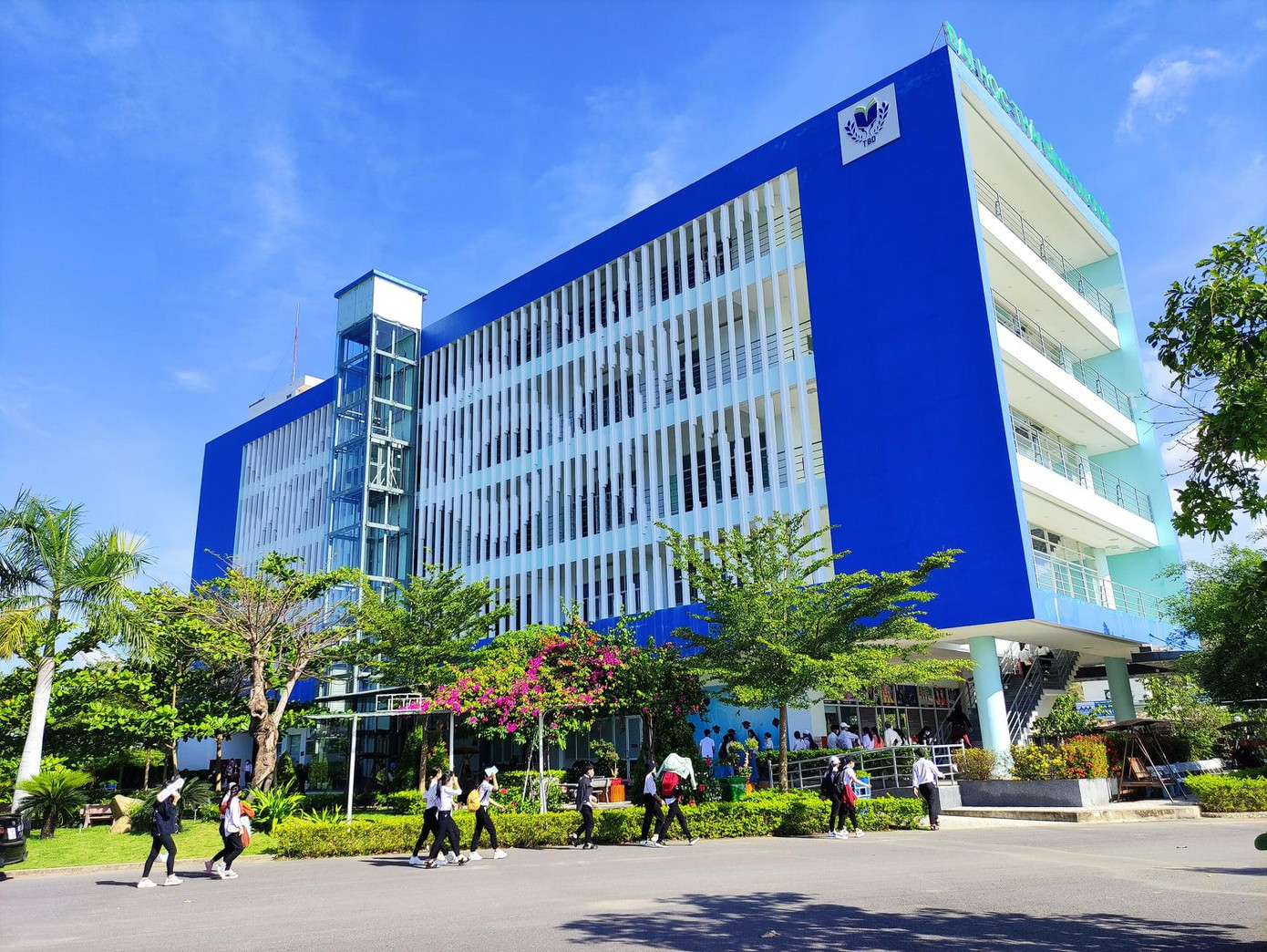 Trường ĐH Thái Bình Dương tại số 79 Mai Thị Dõng, Vĩnh Ngọc, TP. Nha Trang, Khánh Hòa