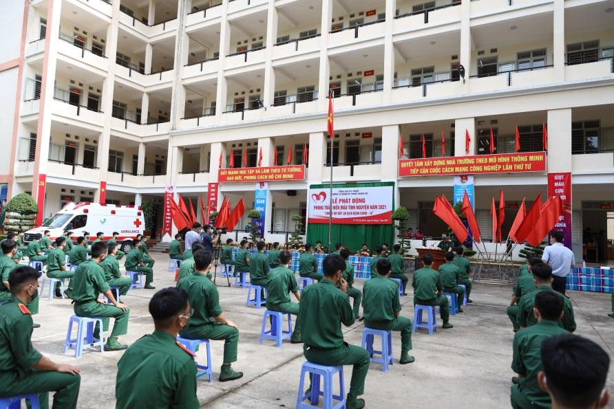 Bệnh viện lấy máu tại trường TRần Đại Nghĩa – Gò Vấp