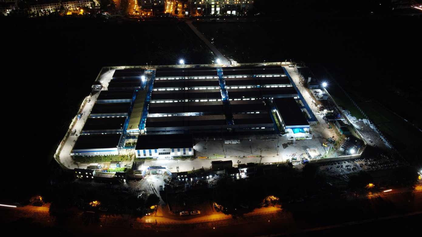 Toàn cảnh bệnh viện lung linh ánh đèn LED Rạng Đông khi về đêm