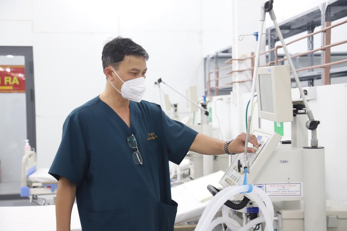 Tiến sĩ Trần Thừa Nguyên, Bệnh viện Trung ương Huế, cho biết: “Với sự chuẩn bị chu đáo, về mặt con người và trang thiết bị chúng tôi hy vọng sẽ điều trị, chăm sóc, giúp bệnh nhân qua khỏi cơn nguy kịch