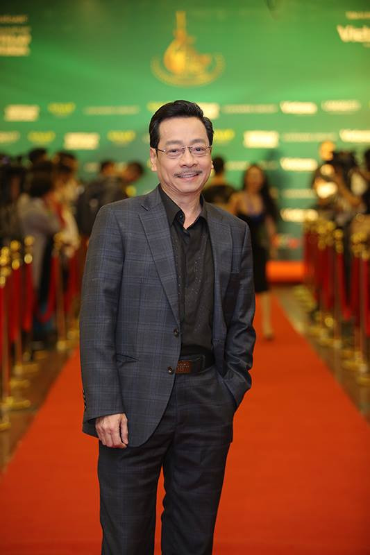 Loạt hoa hậu, á hậu và dàn sao rạng rỡ trên thảm đỏ Cống hiến 2018 ảnh 4