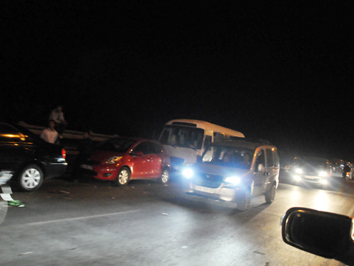 Dịch vụ ăn theo nhan nhản ở chợ Viềng ảnh 7