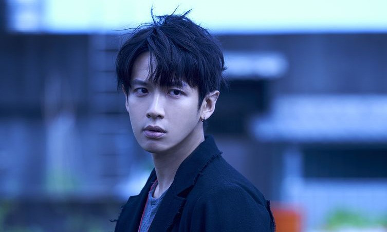 Kha Chấn Đông miệt mài đóng phim sau khi đi tù, bước đầu được ghi nhận bằng đề cử Kim Mã. Kha Chấn Đông miệt mài đóng phim sau khi đi tù, bước đầu được ghi nhận bằng đề cử Kim Mã.