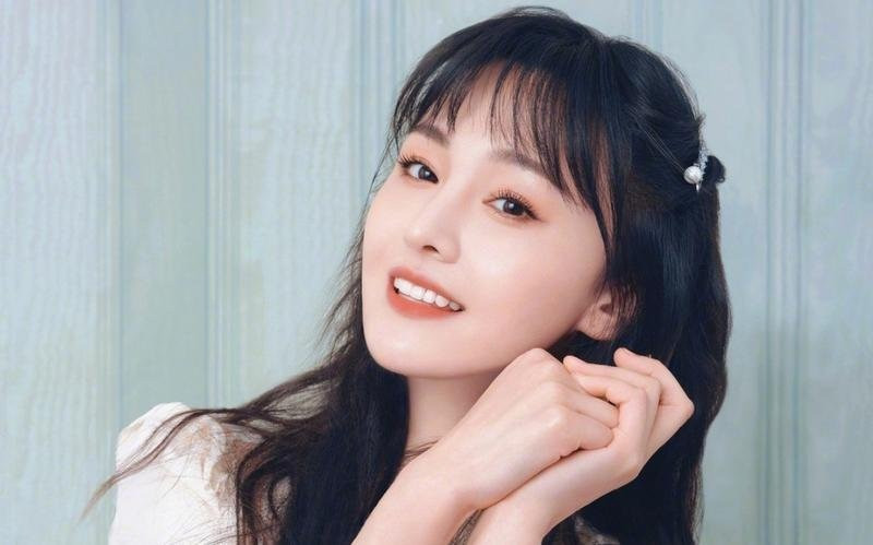 Trịnh Sảng bị đuổi khỏi C-biz nhưng thỉnh thoảng vẫn gây ồn ào trên mạng xã hội. Trịnh Sảng bị đuổi khỏi C-biz nhưng thỉnh thoảng vẫn gây ồn ào trên mạng xã hội.