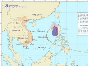 Chùm ảnh đường đi và vị trí con bão. (Nguồn: nchmf)