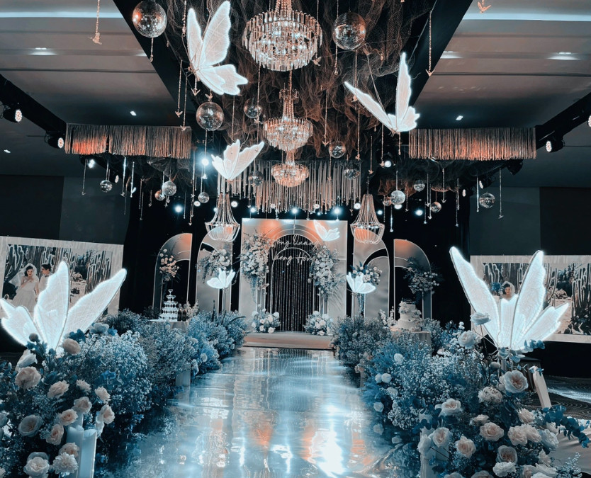 Một rạp cưới làm theo tiêu chí cầu kỳ, sang trọng (ảnh: NVCC). Một rạp cưới làm theo tiêu chí cầu kỳ, sang trọng (ảnh: NVCC).