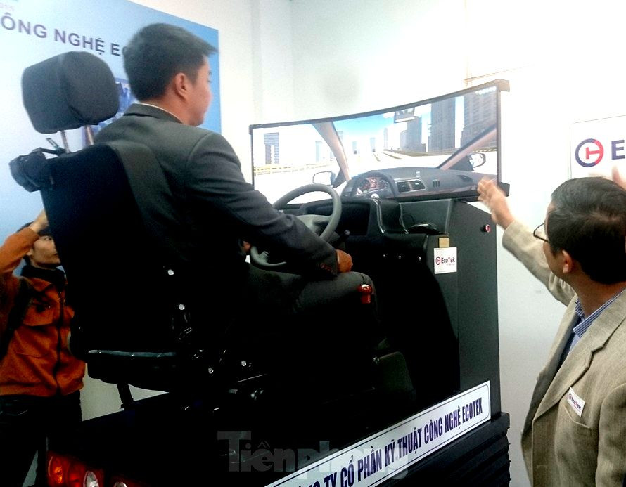 Đồng Nai không còn phôi giấy phép lái xe để in và trả kết quả cho người dân. Ảnh: Phạm Thanh. Đồng Nai không còn phôi giấy phép lái xe để in và trả kết quả cho người dân. Ảnh: Phạm Thanh.