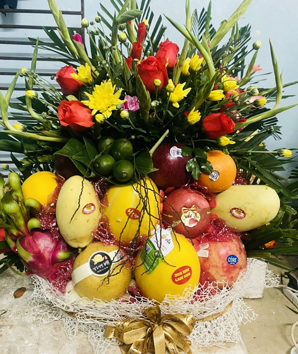 Mâm hoa quả có giá bình dân hút khách (Ảnh: NVCC) Mâm hoa quả có giá bình dân hút khách (Ảnh: NVCC)