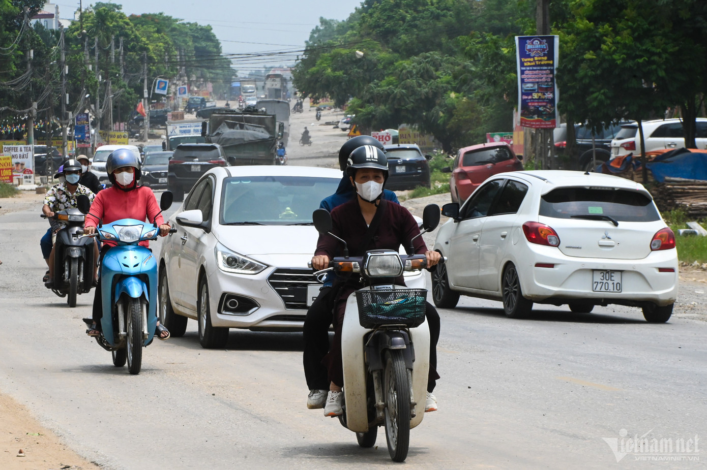Việc xây dựng đồng bộ hệ thống giao thông, hạ tầng cơ sở được kỳ vọng giúp Hòa Lạc đáp ứng các tiêu chí phát triển đô thị thông minh. Việc xây dựng đồng bộ hệ thống giao thông, hạ tầng cơ sở được kỳ vọng giúp Hòa Lạc đáp ứng các tiêu chí phát triển đô thị thông minh.