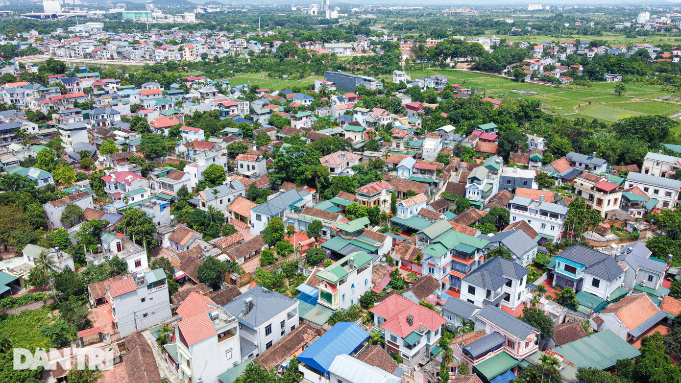 Xã Hạ Bằng nơi chị Duyên sống, nhà cửa cao tầng mọc lên san sát.