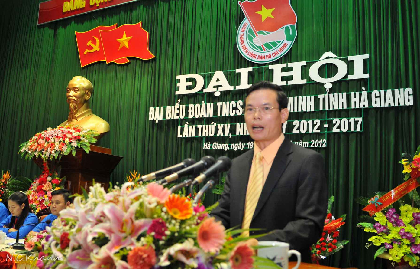 Ủy viên T.Ư Đảng, Bí thư tỉnh Hà Giang Triệu Tài Vinh. Ủy viên T.Ư Đảng, Bí thư tỉnh Hà Giang Triệu Tài Vinh