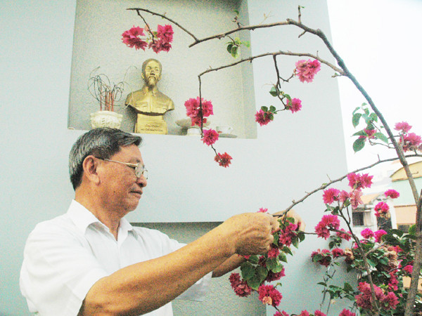 Tầng thượng nhà ông Nga đặt tượng Bác Hồ