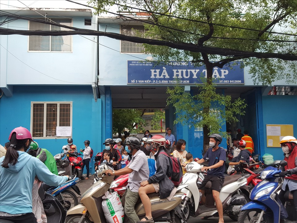 Ban An toàn Giao thông TPHCM cho biết đơn vị sẽ ưu tiên triển khai khuyến nghị, giảm tốc độ lưu thông ở khu vực các trường học trước.