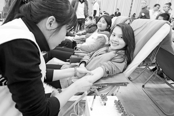 Kỷ lục mới về hiến máu ảnh 2