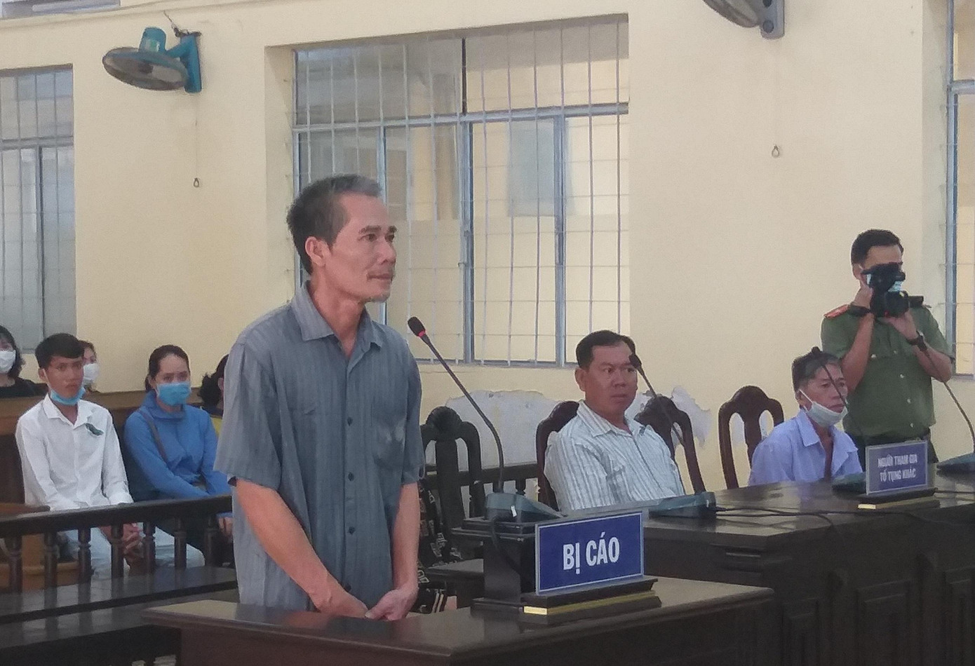 Một bị cáo nhận mức án cao do đưa rước người nhập cảnh trái phép tại cửa biển Cà Mau