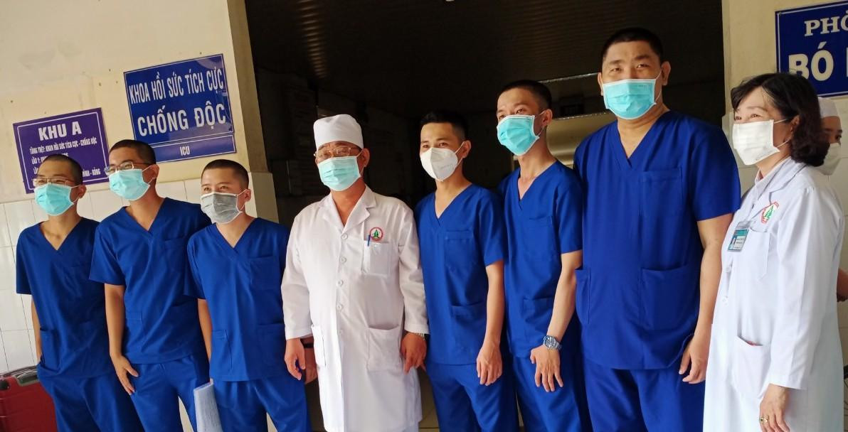 Lãnh đạo Khoa hồi sức tích cực- chống độc Bệnh viện đa khoa Cà Mau Lãnh đạo Khoa hồi sức tích cực- chống độc Bệnh viện đa khoa Cà Mau