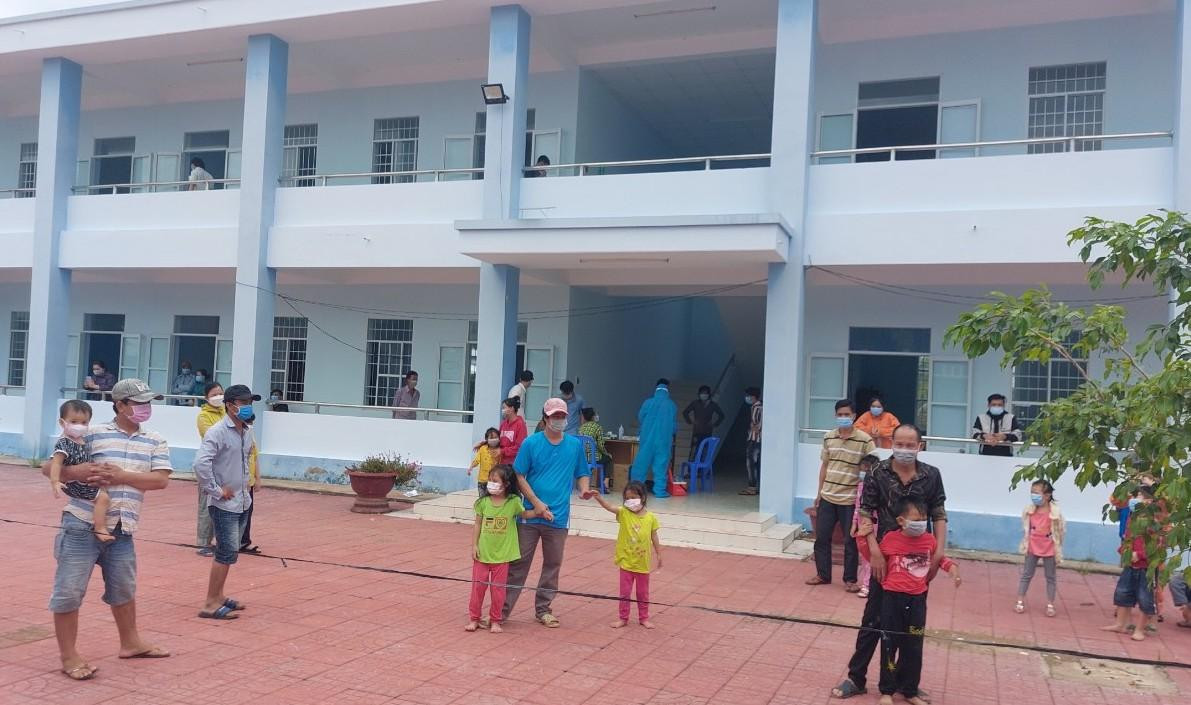 Cà Mau mở rộng các khu cách ly tập trung để đón người dân về quê Cà Mau mở rộng các khu cách ly tập trung để đón người dân về quê