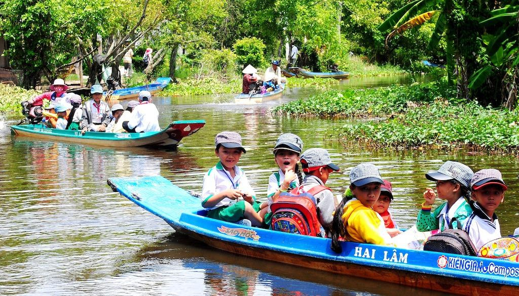 Việc tạm dừng khai giảng năm học mới ở tất cả các cấp học mầm non, phổ thông và thường xuyên Việc tạm dừng khai giảng năm học mới ở tất cả các cấp học mầm non, phổ thông và thường xuyên