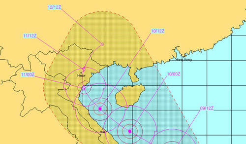 Trong khi đó, cơ quan Hải quân Mỹ dự báo bão Haiyan đổ bộ vào đất liền các tỉnh Thanh Hóa, Hà Nội