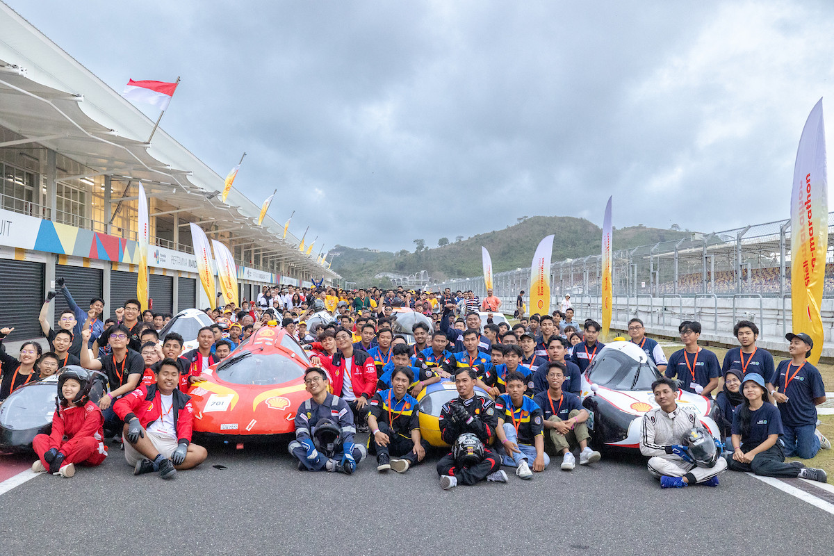 Các bạn thí sinh trở thành một phần trong cộng đồng những kỹ sư trẻ toàn cầu. Các bạn thí sinh trở thành một phần trong cộng đồng những kỹ sư trẻ toàn cầu.