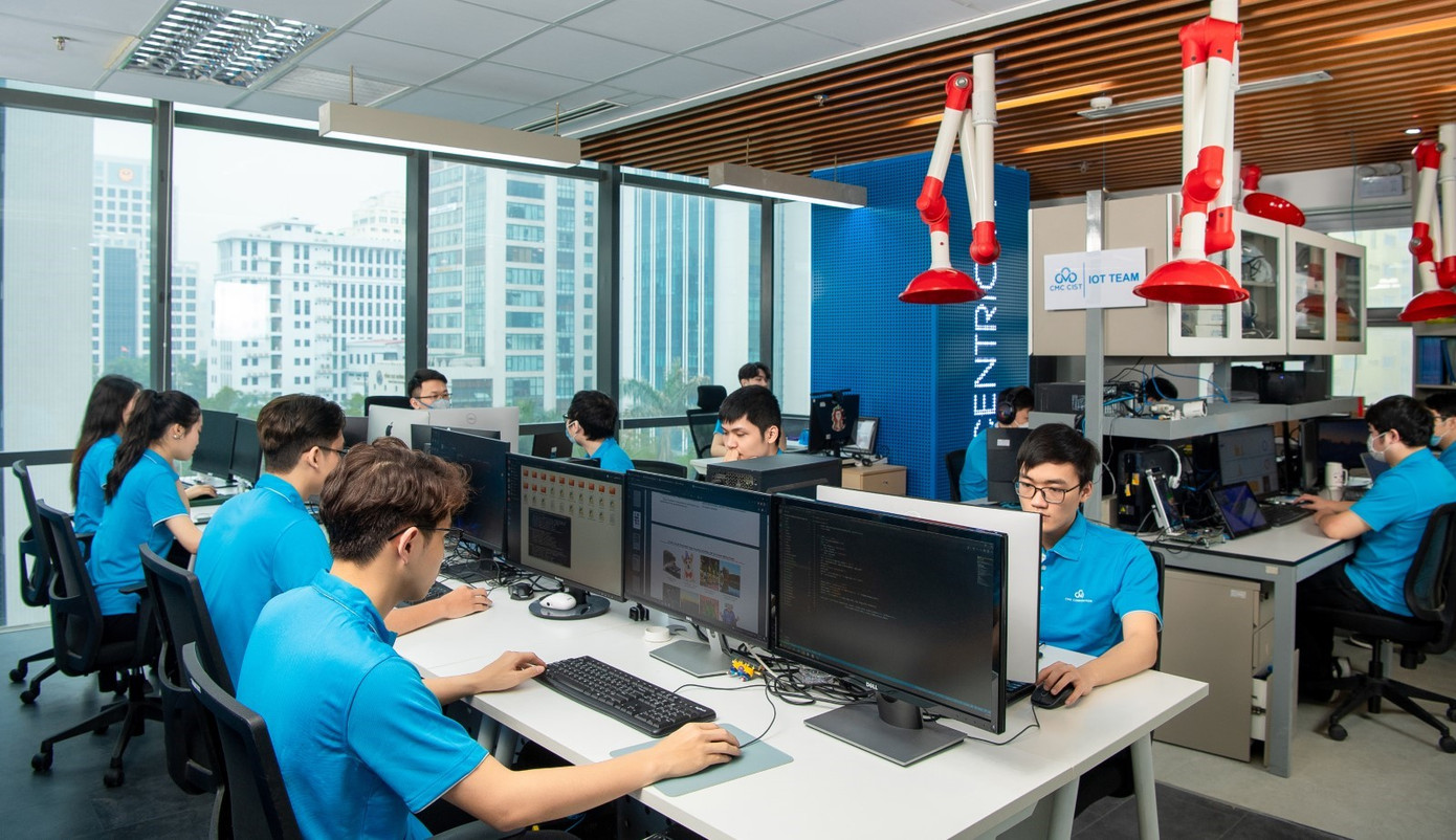 Sinh viên Trường Đại học CMC được trang bị những điều kiện tối ưu nhất cho việc học tập, nghiên cứu Sinh viên Trường Đại học CMC được trang bị những điều kiện tối ưu nhất cho việc học tập, nghiên cứu