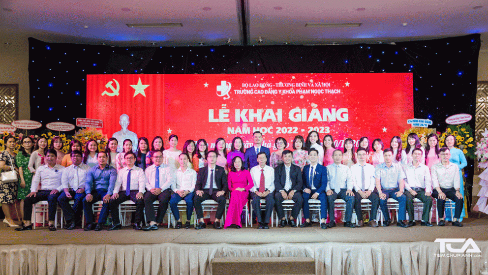 Lễ khai giảng năm mới 2022 – 2023 của Thầy trò Trường Cao Đẳng Y Khoa Phạm Ngọc Thạch. Lễ khai giảng năm mới 2022 – 2023 của Thầy trò Trường Cao Đẳng Y Khoa Phạm Ngọc Thạch.