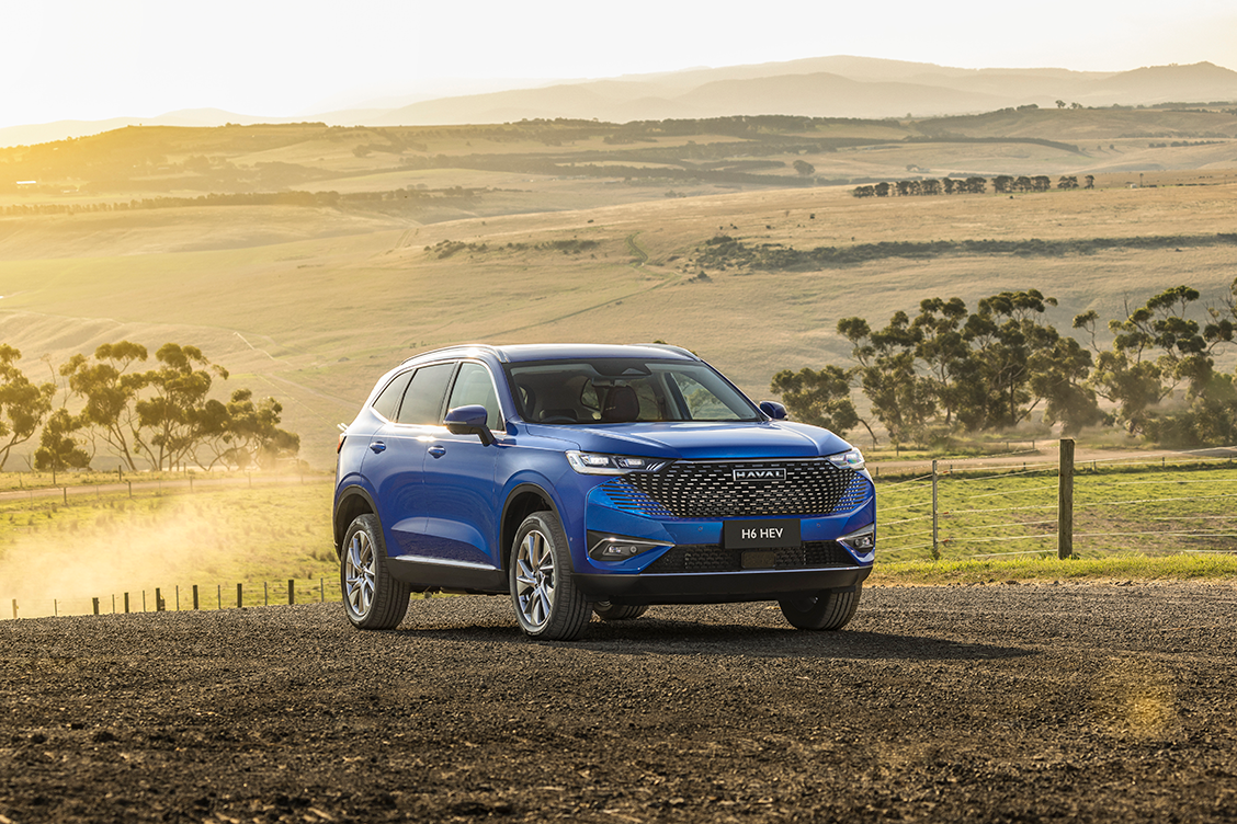 Thiết kế của lưới tản nhiệt được lấy cảm hứng từ bầu trời sao rơi