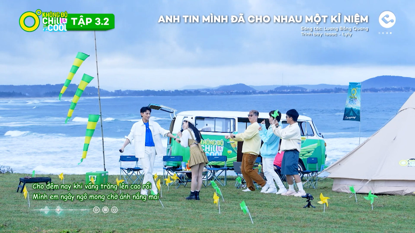 Hình ảnh những chai Trà Xanh Không Độ luôn gắn liền với các chương trình âm nhạc cực chill được hàng triệu người trẻ yêu thích trong nhiều năm qua. Hình ảnh những chai Trà Xanh Không Độ luôn gắn liền với các chương trình âm nhạc cực chill được hàng triệu người trẻ yêu thích trong nhiều năm qua.